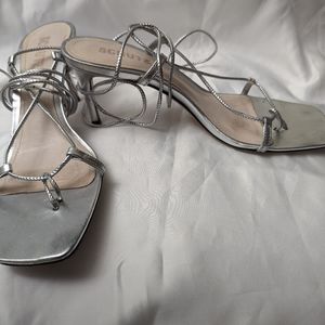 Schutz sz 8 sandal